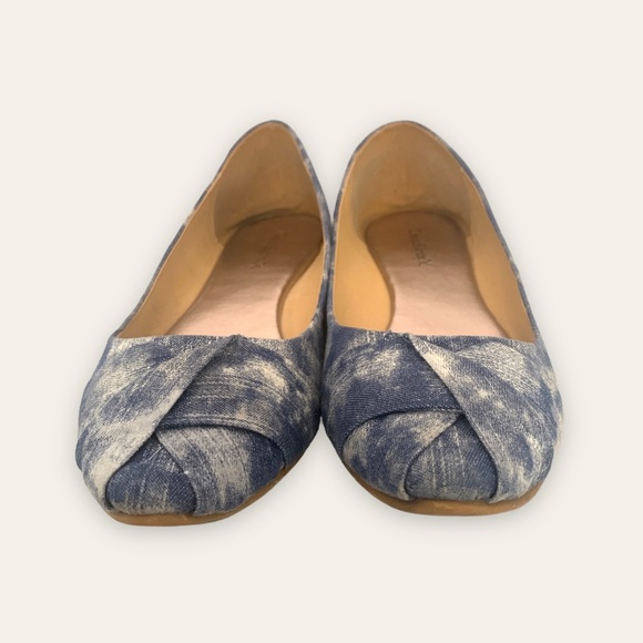 Costa Blanca X Shiny Acid-wash Denim Almond Toe Flats in Blue, White (EUR 36) - Picture 2 of 8